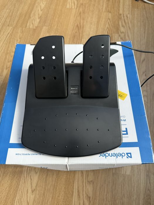 Дротове кермо Defender Forsage Drift GT