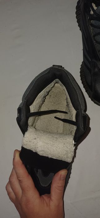 Кросівки осінньо-зимові