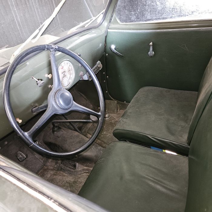 Peugeot 202 Camionnette com 78 anos (1948) – Clássico a Circular