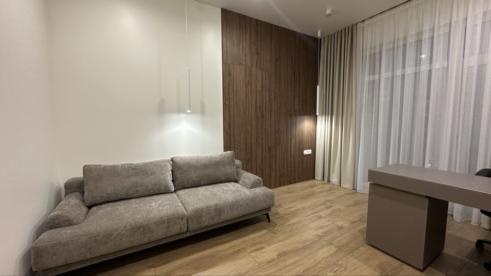 Шикарний будинок з власним бассейном. БЕЗ КОМІСІЇ