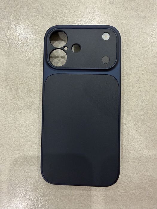 Чохол на iPhone 17