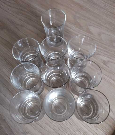 Kieliszki do wódki, ok 4 cl = 10 sztuk