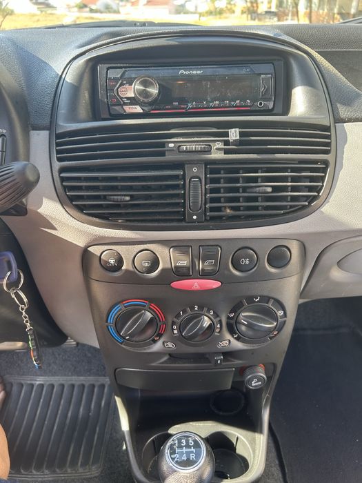 Vendo Fiat Punto