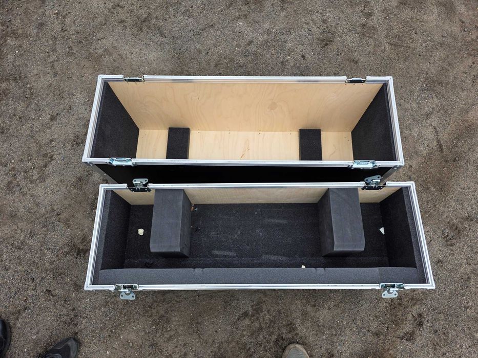 Case na TV, ekran, obraz max 45 cali Nakładka, flightcase / FAKTURA