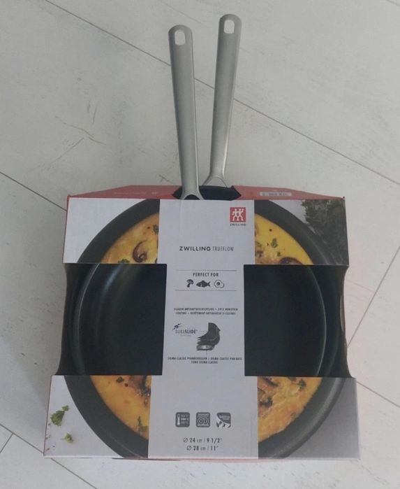 2 patelnie Zwilling 24 i 28 cm stalowe na wszystkie rodzaje kuchenek non stick