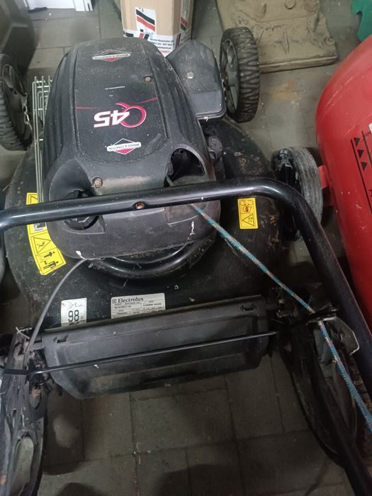 Sprzedam dwie Kosiarki spalinowe okazja