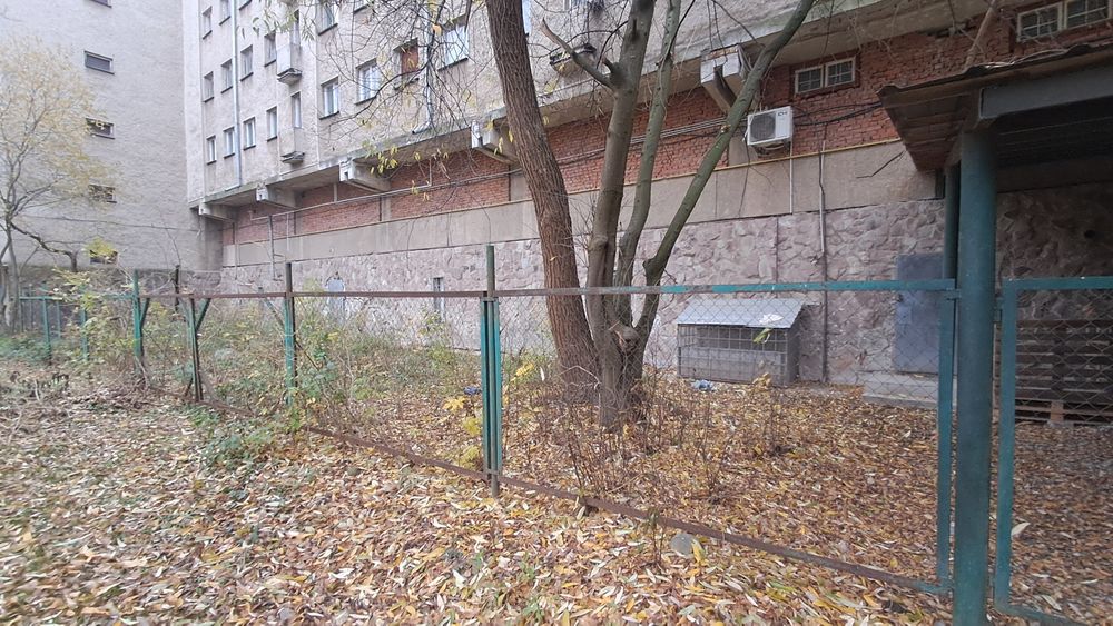 Продаж комерційного приміщення в м-н БАМ _ VV