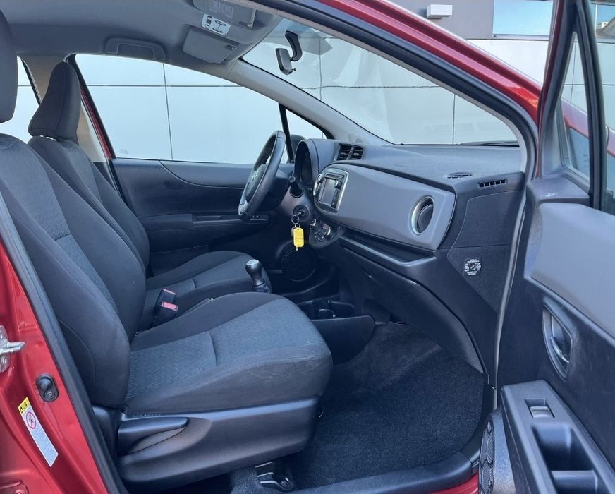 Toyota Yaris 1.0 VVT-i 2012 • Muito Económico • Excelente Estado