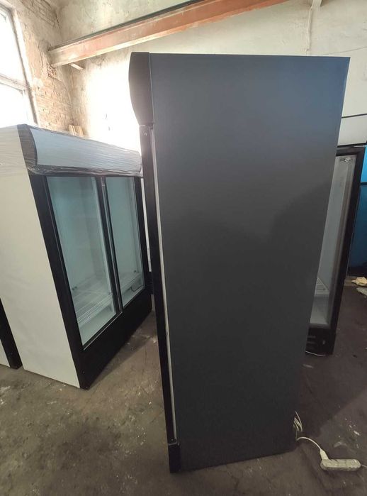 Холодильна шафа. Шкаф однодверний UBC Optima Black. Стан доглянутий