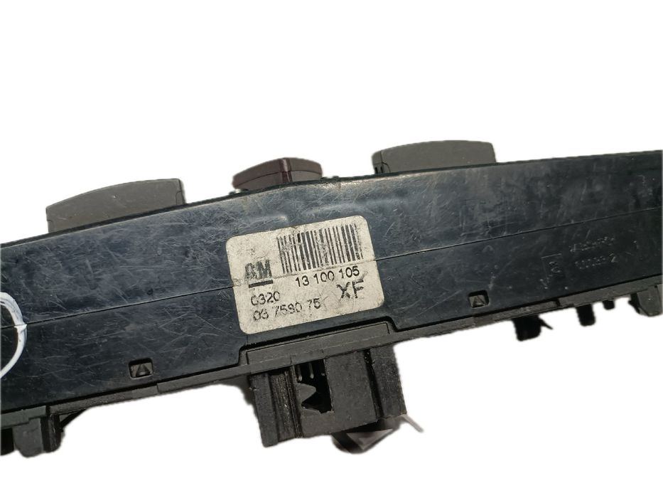 Botão / interruptor 4 piscas OPEL Astra H Hatchback (L48)