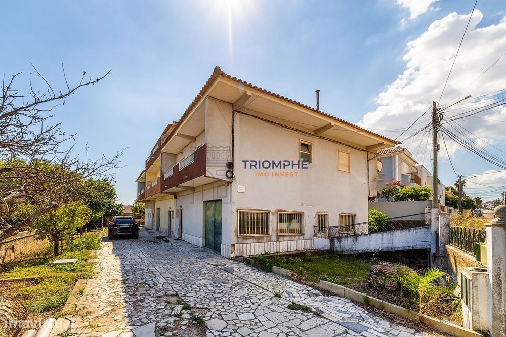 Moradia T3 Famões - Investimento