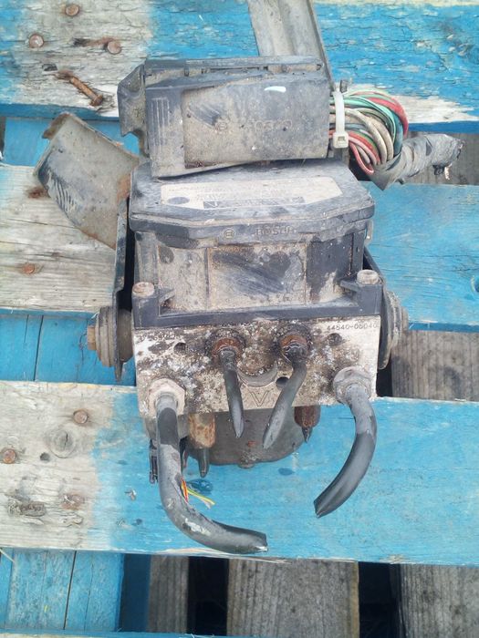 toyota avensis  T25 pompa ABS VSC ESP 44540- 05040