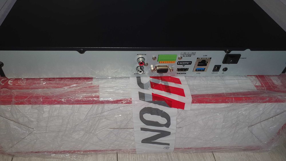 IP Реєстратор Hikvision DS-7616NI-K2