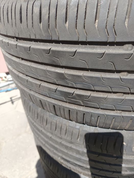 Sprzedam opony 235/50 r19 vxl Continental superstan