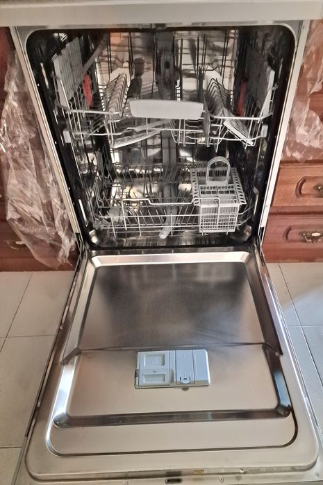 Máquina Lavar Loiça Hotpoint Ariston423053980294850567