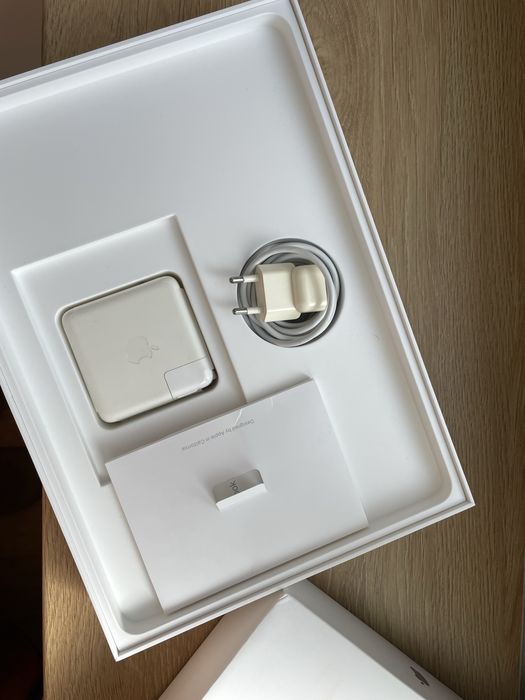 MacBook Pro 13” (2016)