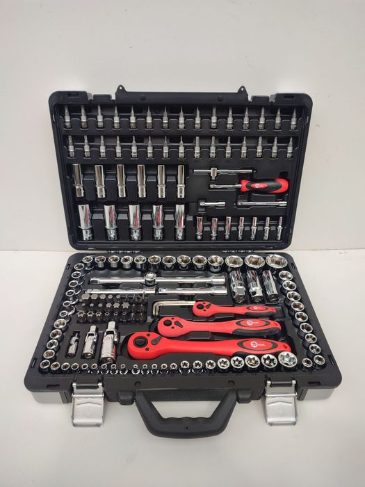 Набор инструментов 151 ед   1/4 & 3/8 & 1/2   Cr- V INTERTOOL ET- 7151