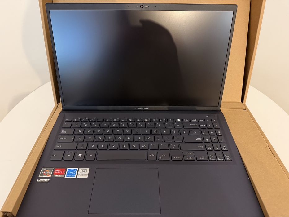 ASUS ExpertBook 256G czarny