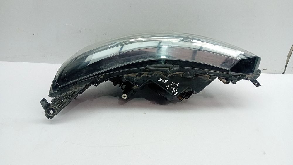 Ótica / farol esquerda RENAULT Megane IV (B9A/M_)