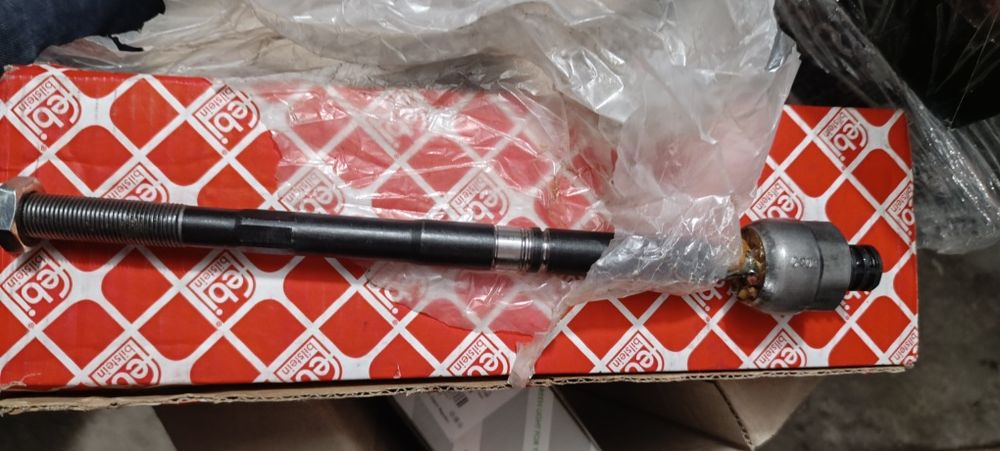 Рулевая тяга FEBI 26045 c наконечником FEBI 37593 для Audi, VW, Skoda