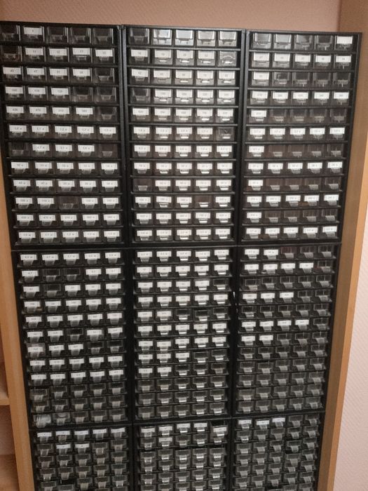 О рганайзер на стену 9 блоков