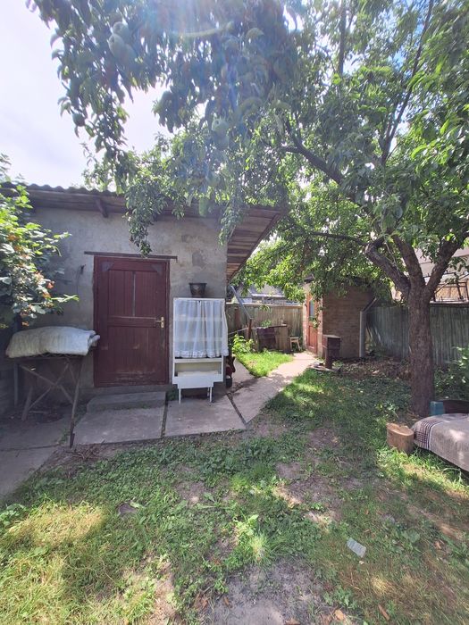 Продам частину будинку вул. Соборності