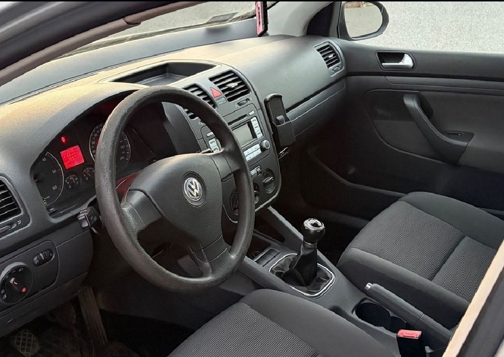 Volkswagen Golf 1,9 dissel 2007 Год