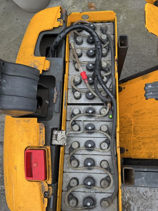 Електричний візок Jungheinrich ECE 225 2012 рік.