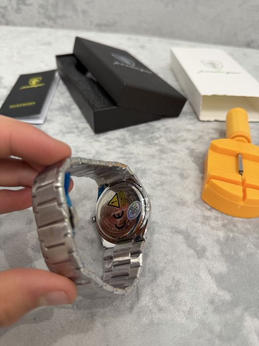 Годинник Poedagar 737 в пакувані