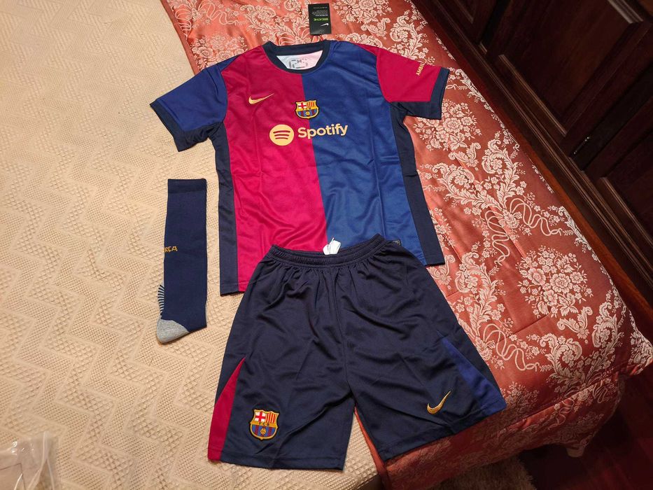 Camisola Criança BARCELONA Equipamento s/nome | NOVO