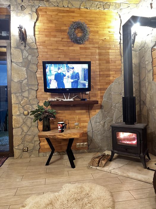 Оренда будинку подобово, Ранчо, чан джакузі, камін, ліс, генератор