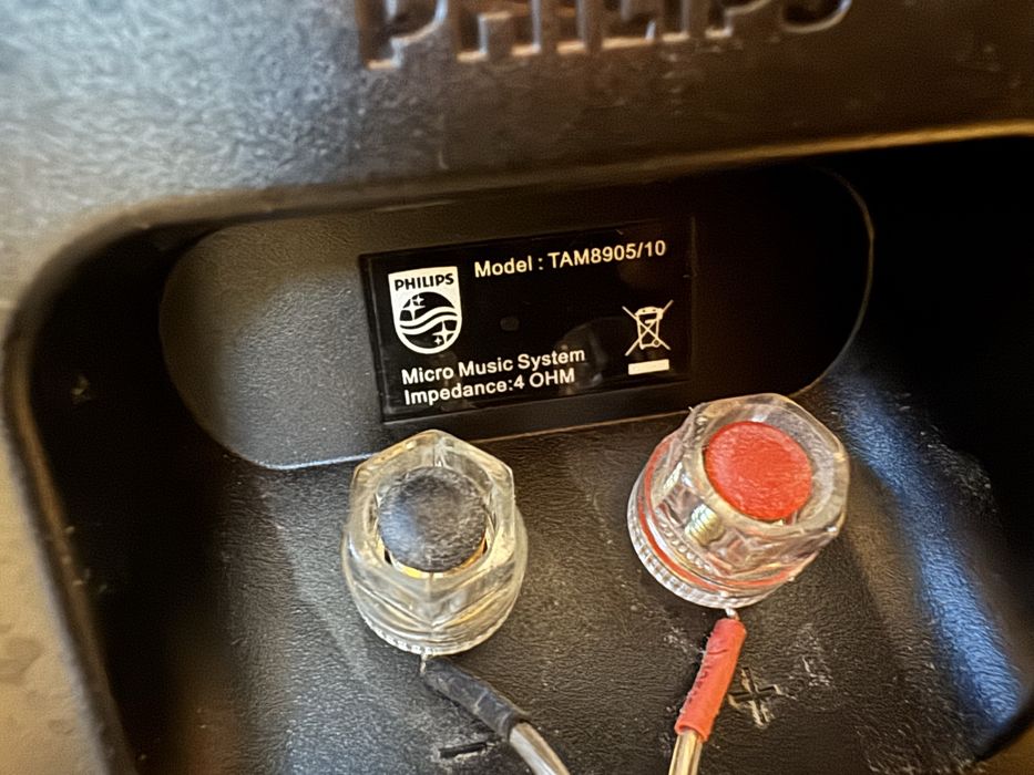 Kolumny głośnikowe Philips z mikrowieży TAM8905/10