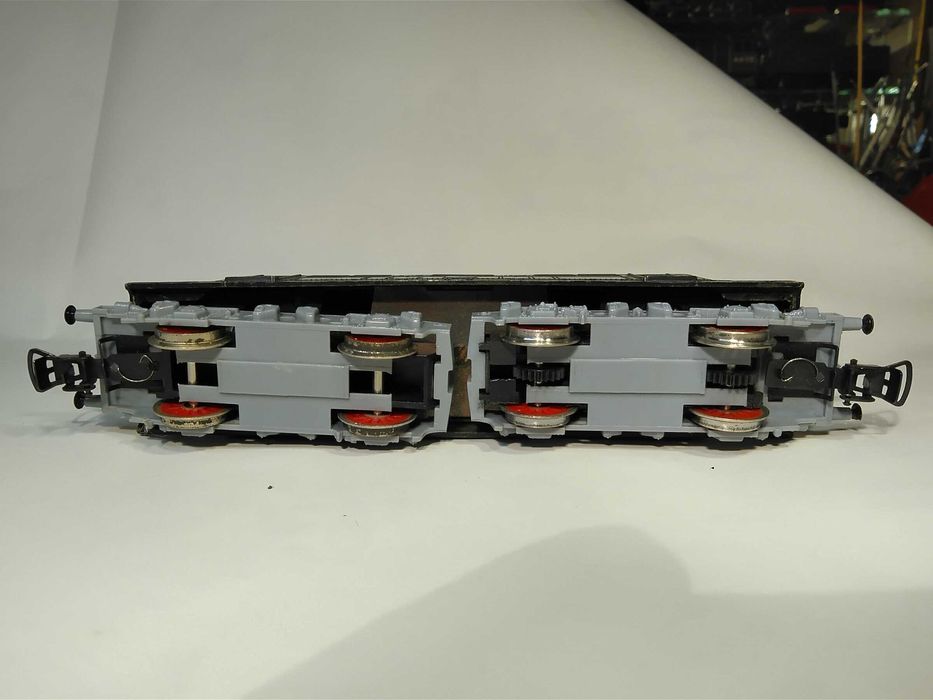 Lokomotywa Piko  E44 - kolejka makieta H0