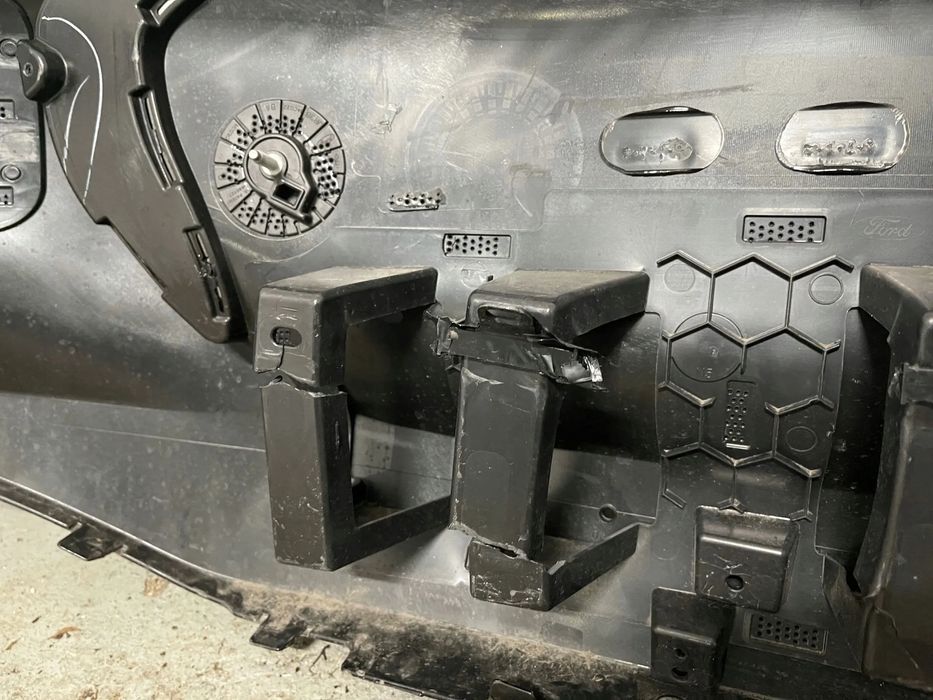 Zderzak Przód Przedni Ford Mustang Mach-E 20- PDC