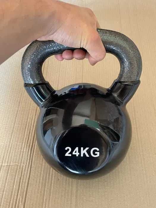 Гиря чавунна 12 кг із вініловим покриттям. Є гирі 4, 8, 16, 20, 24 кг