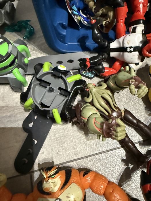 Zestaw zabawek Ben10 duzy zestaw  figurki zabawki
