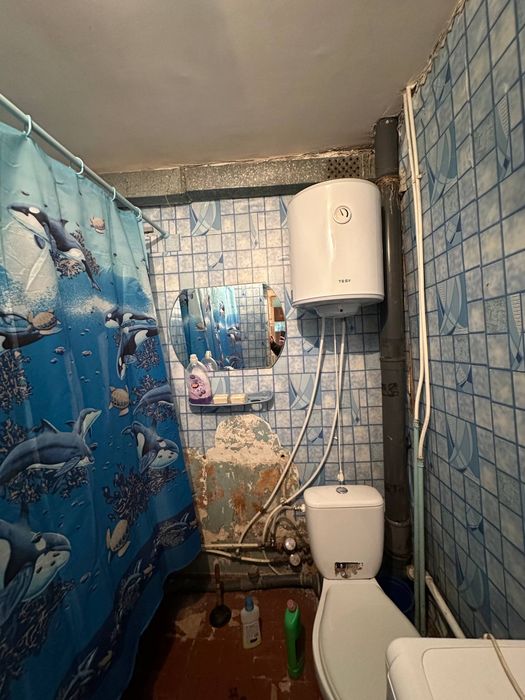 Велика однокімнатна кв. 2 поверх Педуніверсітет.