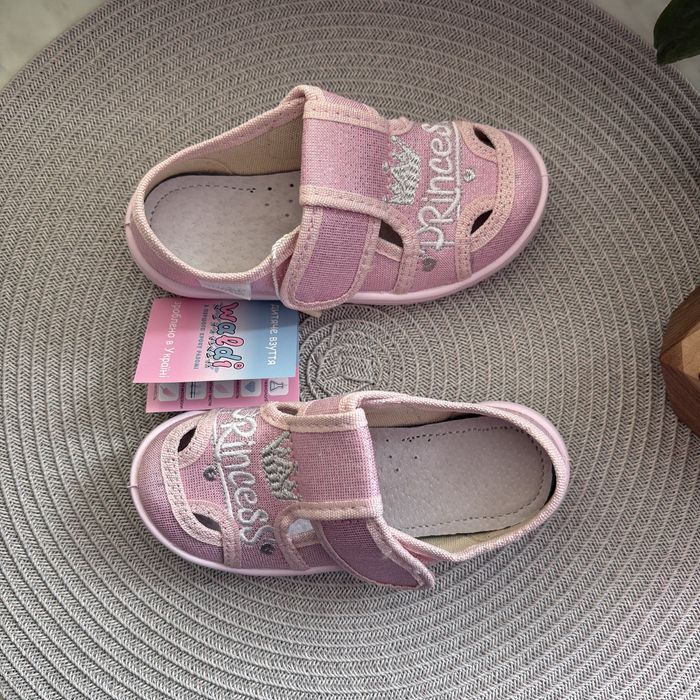 Тапочки дитячі Waldi для дівчинки в садок,валді,24,26,30