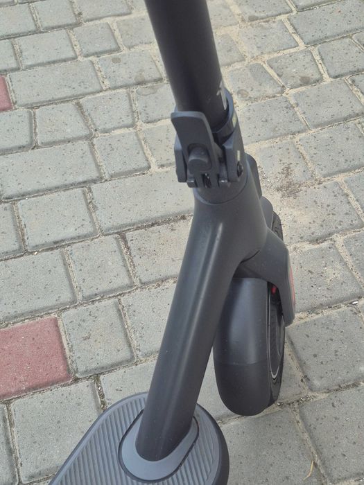 Електросамокат Xiaomi Electric Scooter 4 Pro Plus