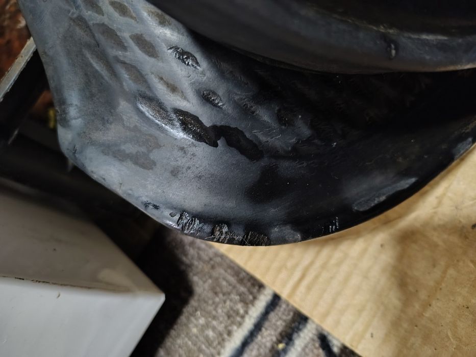 Сидіння із старого мотоцикла