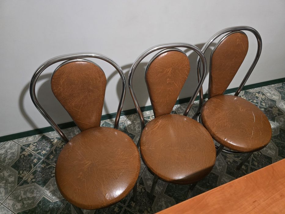 Stół kuchenny + 6 krzeseł