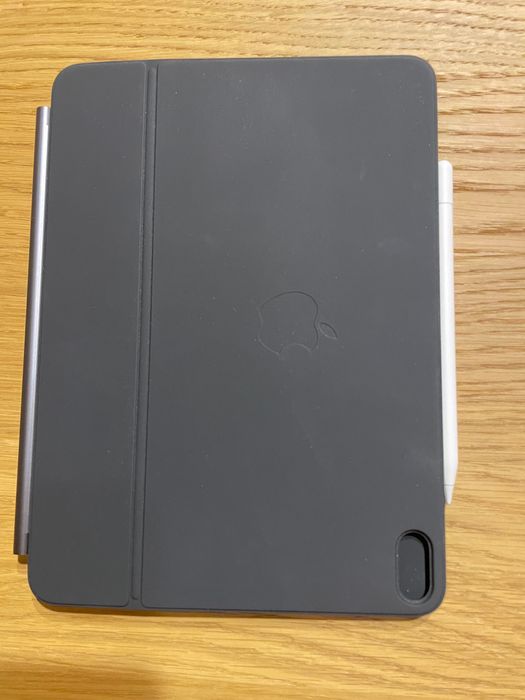 Vendo iPad Air 4ª geração 10,9 + Apple Magic Keyboard + Apple Pencil