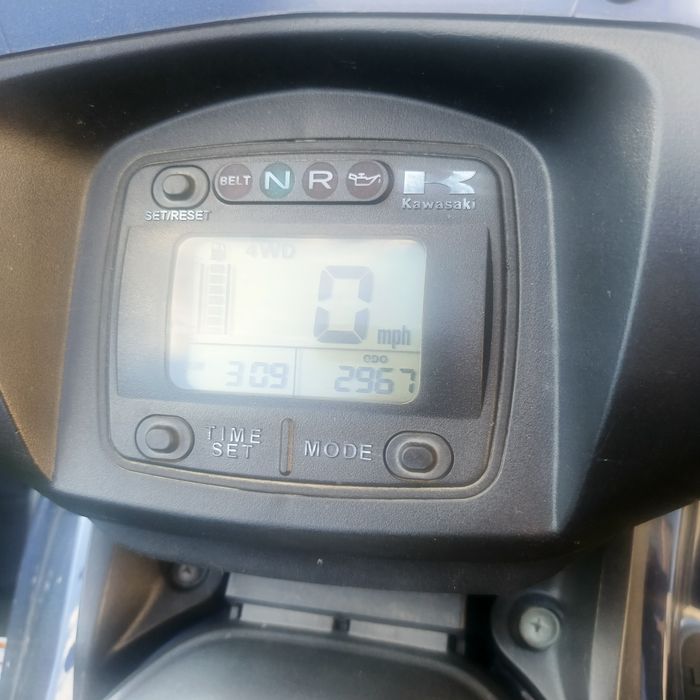 Квадроцикл Кавасакі Брут 750