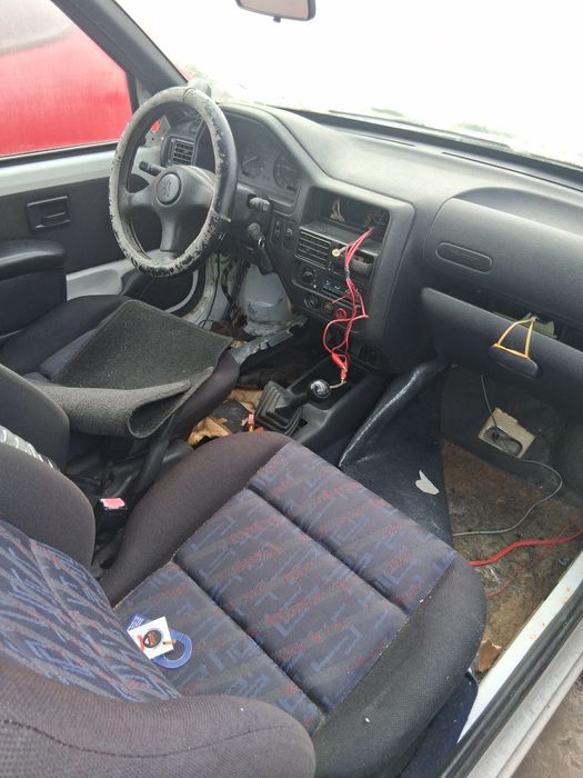 Peugeot 106 para peças