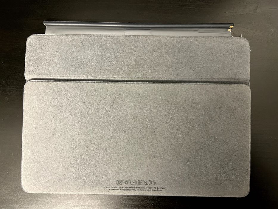 Smart Keyboard para iPad (7th, Air 3ª geração, Pro 1ª geração)