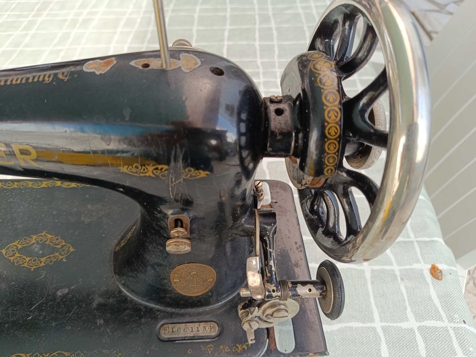 Maquina de costura Singer