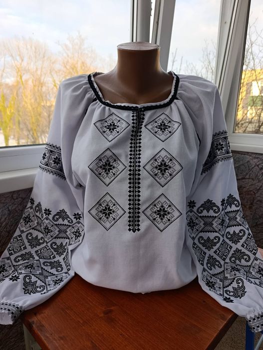 Вишиванки від виробника.