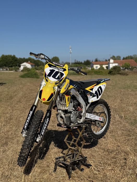 Suzuki rmz 250 matriculada