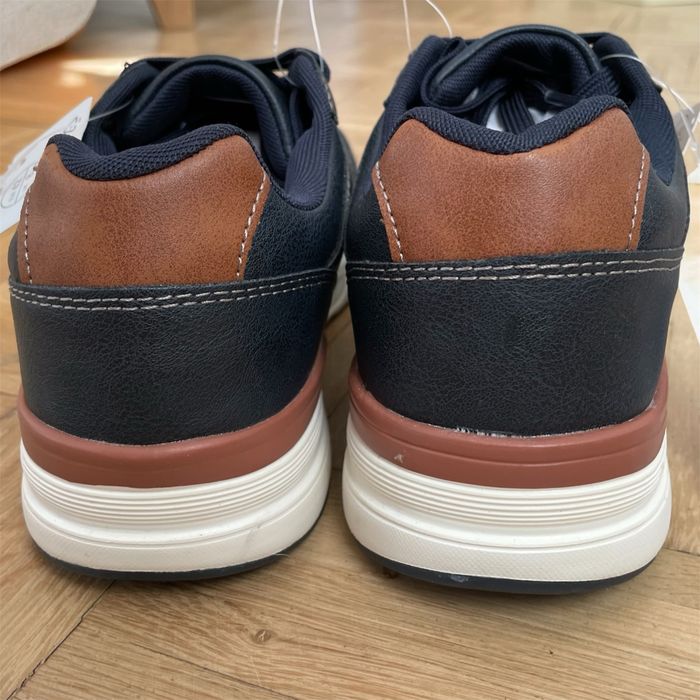 Buty męskie skeachersy 42