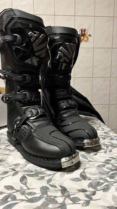 Botas raven novas nunca usadas